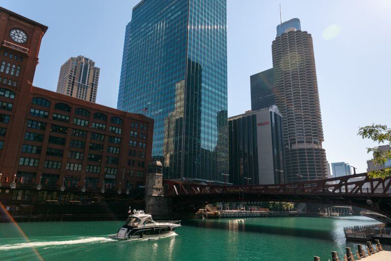 downtown Chicago River